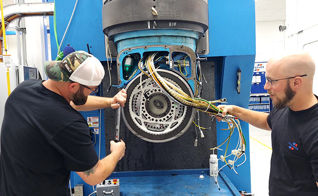 Ike and Dave doing Milling Head repairs